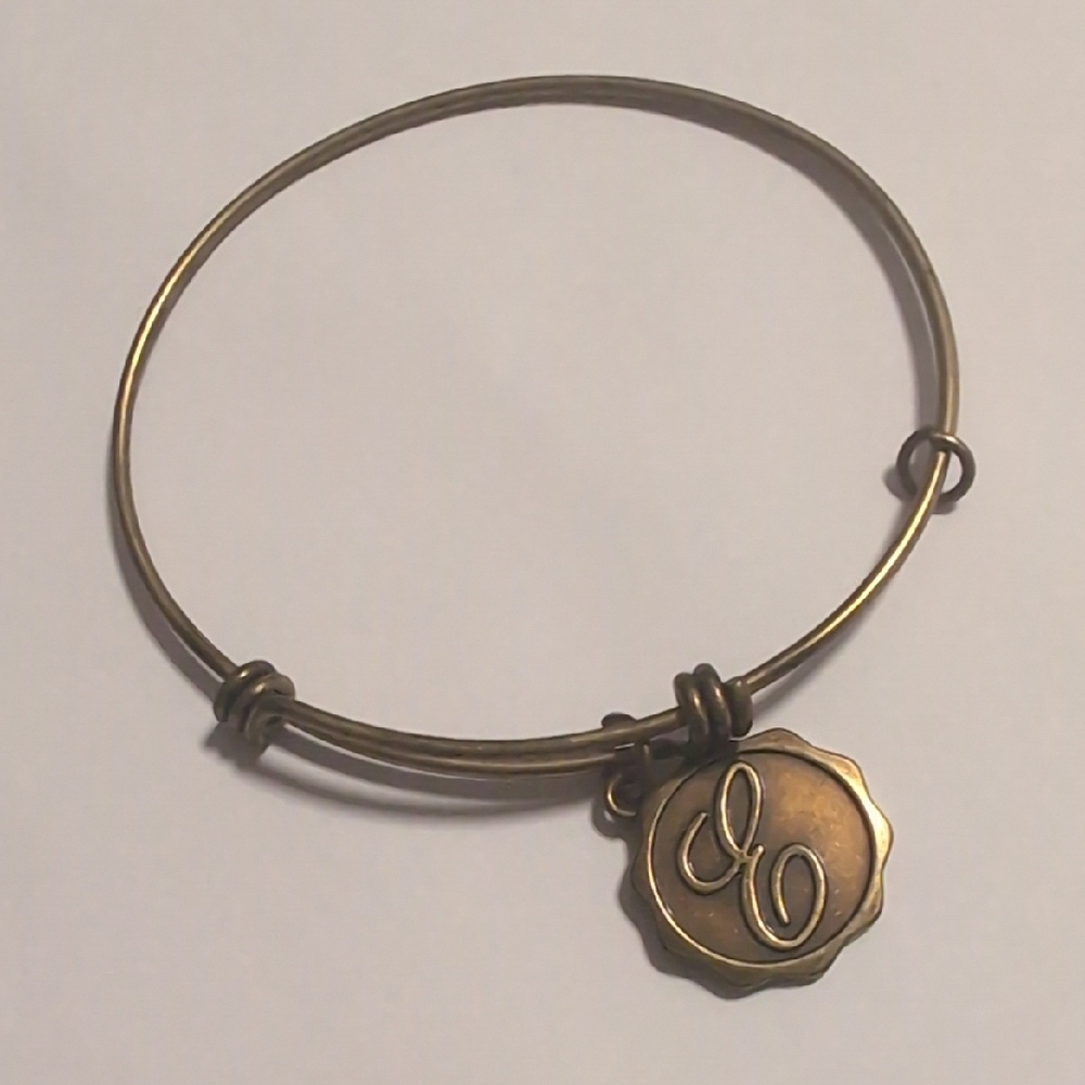 Bella‎ Ryann Gold E Signature Charm Expandable Bracelet
